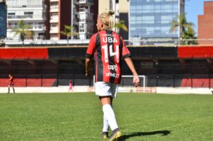 Nadia Capó, defensora de Defensores de Belgrano. Foto: Marcelinho Witteczeck