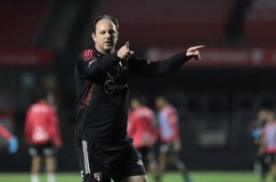 Rogerio Ceni feliz por contar con más de medio equipo plagado de extranjeros
