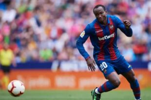 Fallece jugador en pleno partido. Se trata del ghanés Dwanema de apenas 28 años de edad.
