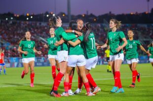 Mexicanas campeonas del fútbol femenino Panamericano. Vencieron a la local Chile para levantar el oro.
