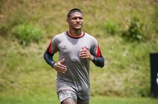 Barras bravas atacan a jugadores del Vitória de Bahía que estaban tomando cerveza en un barcito