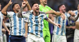 Argentina va por una histórica triple corona ante Colombia