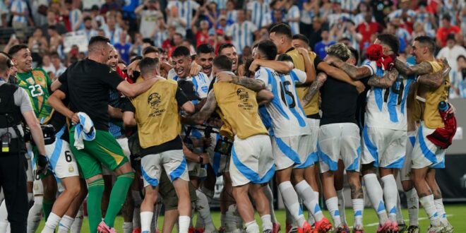 Argentina le ganó a Canadá y es finalista de la Copa América de Estados Unidos. Messi anotó uno de los goles.