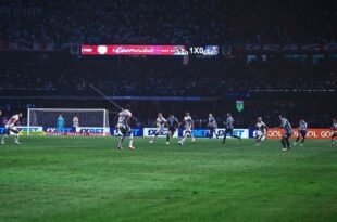 Gremio junto a Corinthians y Fluminense se encuentran seriamente comprometidos con el descenso en el Brasileirao