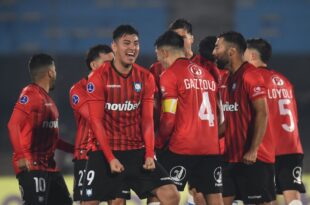 Huachipato derrotó por penales a un Racing que erró todos sus tiros y lo eliminó de la Copa Sudamericana