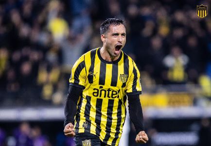 Peñarol goleó a The Strongest por la ida de los octavos de final de la Copa Libertadores