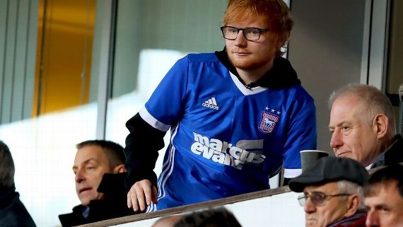 Ed Sheeran compró acciones en Ipswich Town recién ascendido a la Premier League