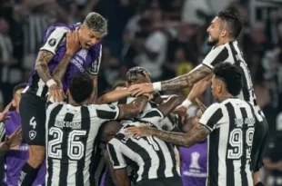 Botafogo perdió en Montevideo. La pasó mal pero es finalista de la Libertadores.