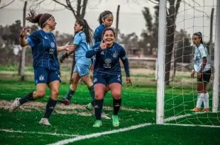 Talleres de Córdoba campeona de la Primera B del fútbol femenino