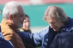 Ricardo Gareca está al borde del despido como DT de Chile