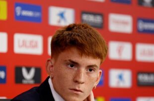 El Colo Barco fue echado del Sevilla por su "desmedido ego" y en Inglaterra tampoco lo quieren