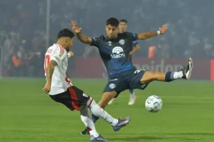 Independiente Rivadavia le ganó de forma agónica a River, lo dejó afuera de la Liga Profesional. Hubo incidentes entre jugadores.