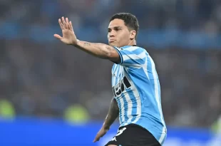 Juanfer Quintero deja Racing para volver a su patria