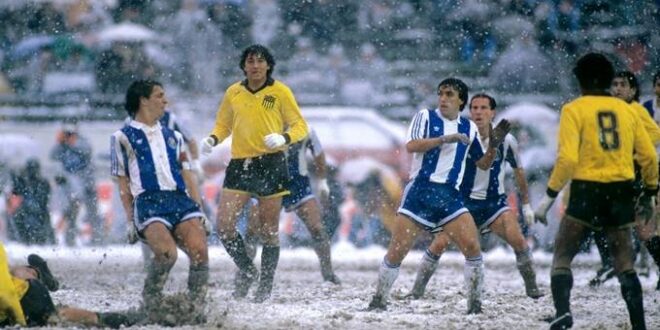 Peñarol vs Porto, final en la nieve en 1987