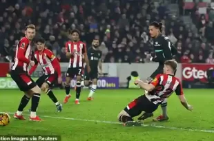 Darwin Núñez se mandó un doblete en la agonía del partido y Liverpool se lo agradece