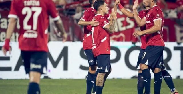 Incidentes entre facciones de Independiente en Montevideo retrasaron el inicio del amistoso ante Defensor Sporting