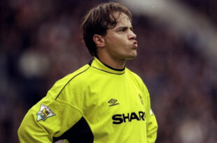 Mark Bosnich polémico arquero australiano del Manchester United