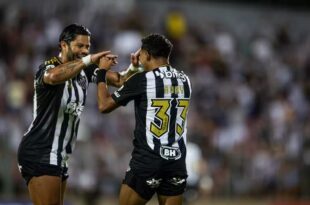 Atlético Mineiro va por su título 50 frente al América Mineiro