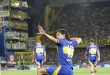 Cavani festeja su gol en Boca Juniors ante Huracán