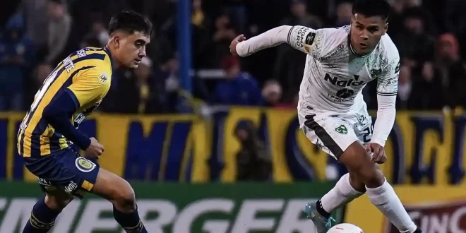 Rosario Central venció a Sarmiento para seguir solitario arriba en la Zona B