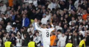 Kyliam Mbappé se mandó un triplete de oro ante Manchester City