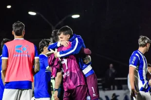 Cerro Largo hace historia al vencer al Vitória en Bahía