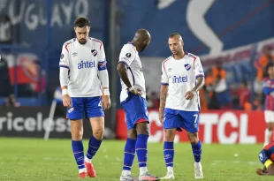 Nacional perdió con Bahía y peligra su continuidad en la Copa Libertadores