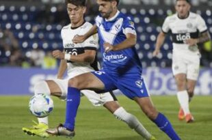 Vélez le ganó por goleada a Olimpia en plena Asunción por Copa Libertadores