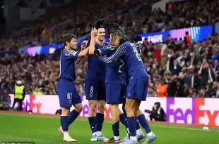PSG perdió en Inglaterra pero logró la semifinal en Champions League