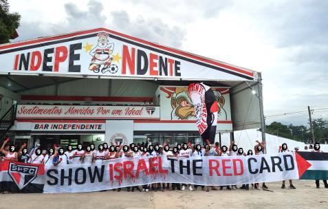 Principal hinchada del Sao Paulo pide que la FIFA suspenda a Israel por genocidio de palestinos