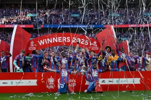 Crystal Palace logra por primera vez en su historia un título de élite en Inglaterra