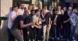 Wrexham de fiesta en Las Vegas por el ascenso a la Premier League