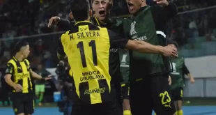 Peñarol ganó en Bolivia tras 36 años por Copa Libertadores