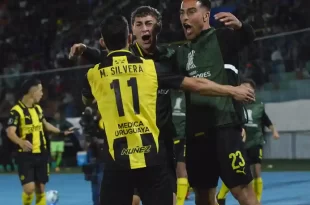 Peñarol ganó en Bolivia tras 36 años por Copa Libertadores