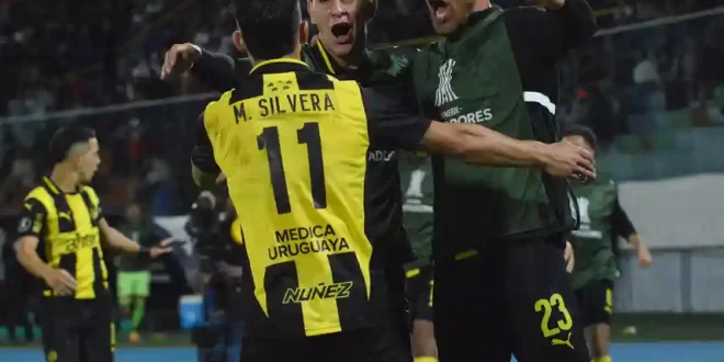 Peñarol ganó en Bolivia tras 36 años por Copa Libertadores