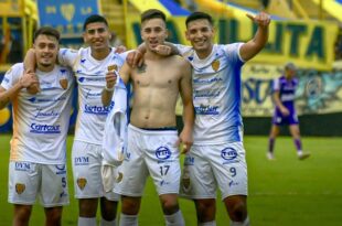 Docke y Sacachispas a las piñas