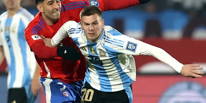 Mastantuono debutó en la selección argentina frente a Chile y hace historia por su corta edad