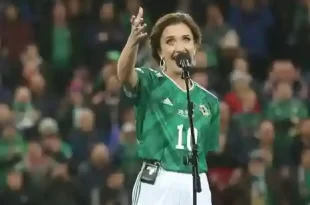 Soprano italiana interpreta himno inglés en Irlanda del Norte, polémica en redes