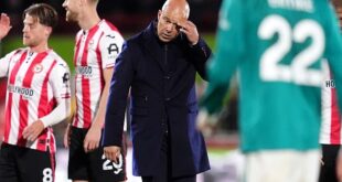 Arne Slot, entrenador del Liverpool, durante la crisis de cuatro derrotas consecutivas en Premier League