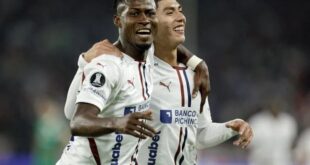 Liga de Quito celebra gol contra Palmeiras en Copa Libertadores 2025