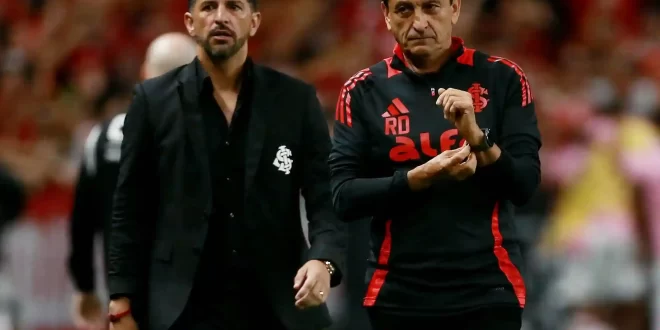 Ramón Díaz en conferencia de prensa tras el empate entre Inter de Porto Alegre y Bahía, donde hizo declaraciones discriminatorias