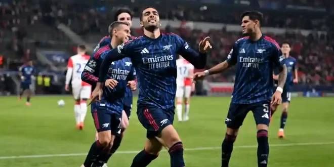 Arsenal celebra victoria 3-0 ante Slavia Praga en Champions League 2025 manteniendo racha perfecta de cuatro victorias