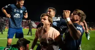 Independiente Rivadavia campeón Copa Argentina 2025 celebrando el título